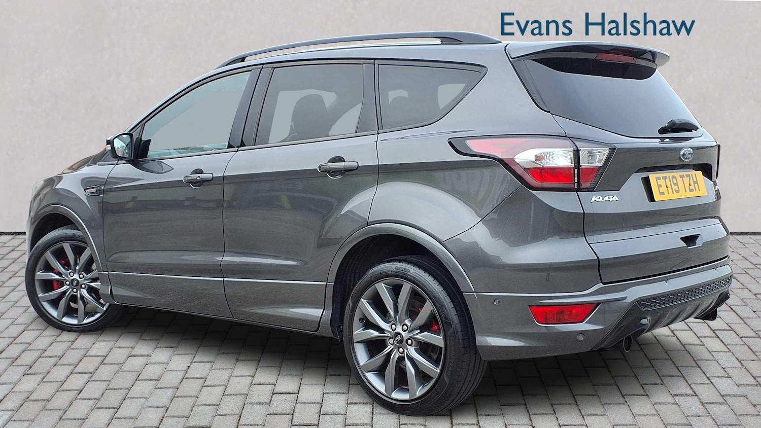 Used Ford Kuga 2019 for sale - 76362674: Photo 2