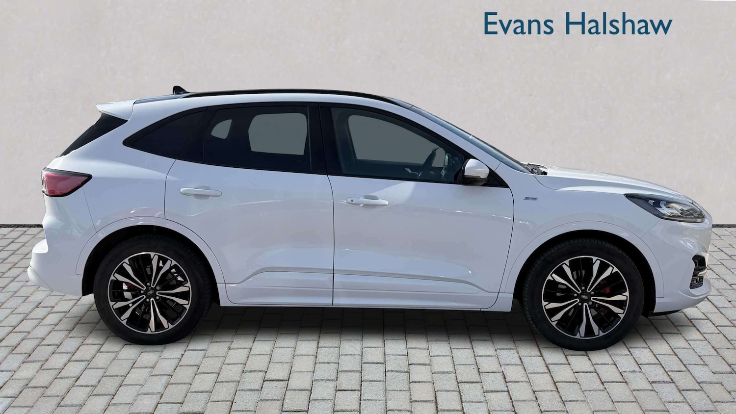 Used Ford Kuga 2022 for sale - 77942932: Photo 3