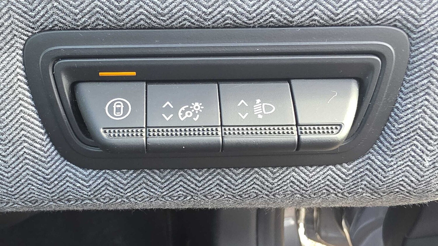 Used Renault Clio 2025 for sale - 76230295: Photo 18