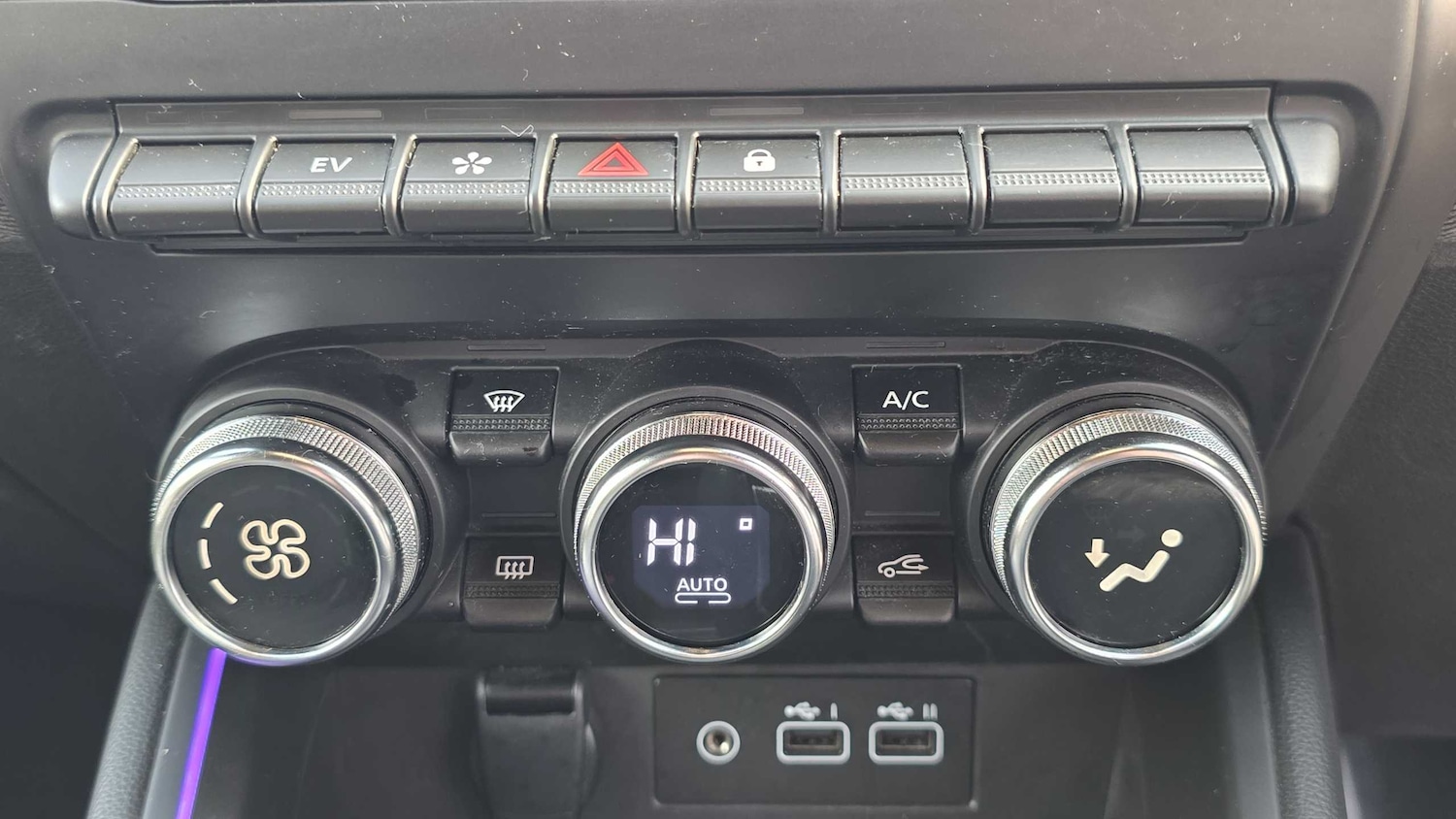 Used Renault Clio 2025 for sale - 76230295: Photo 24