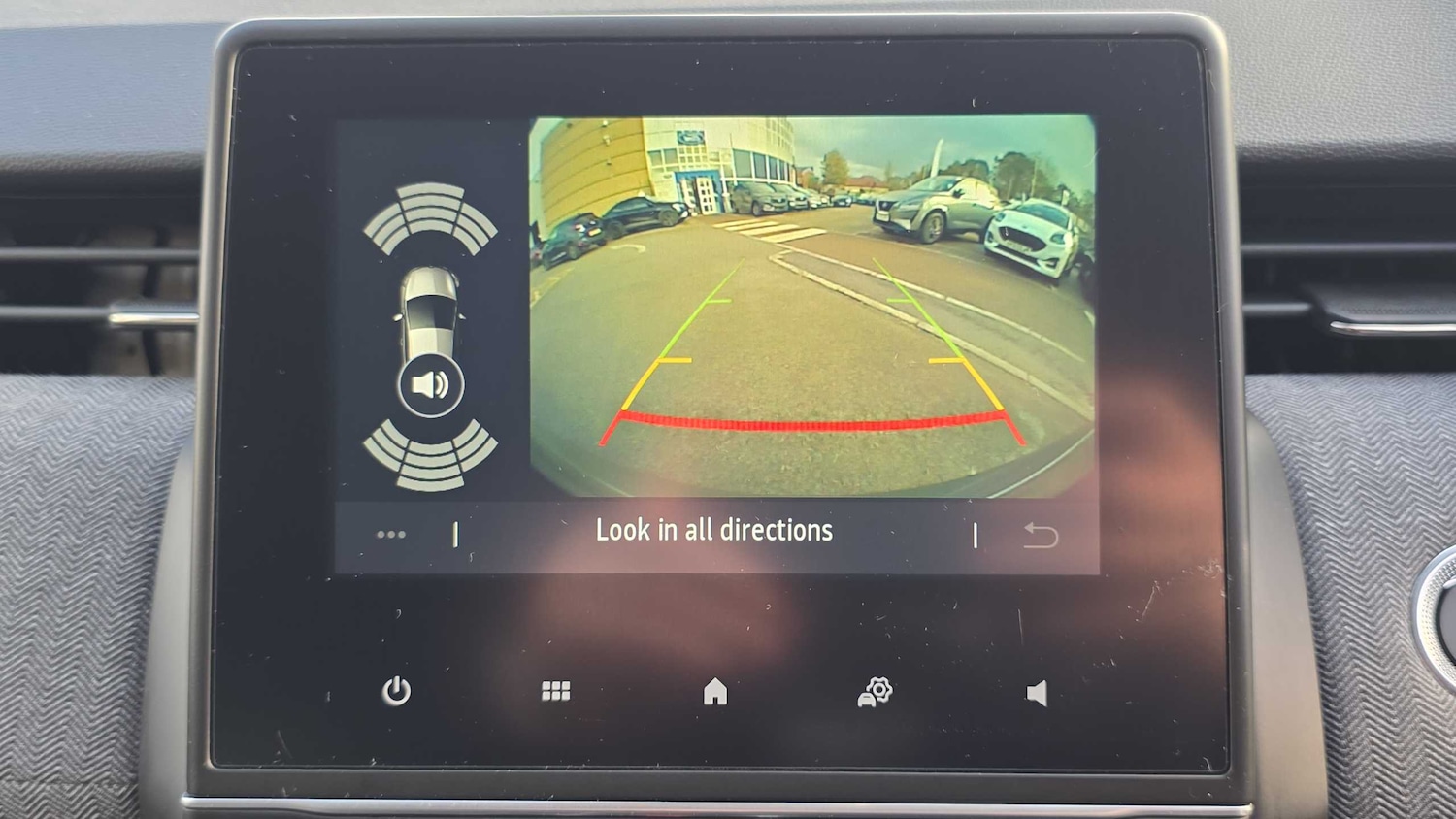 Used Renault Clio 2025 for sale - 76230295: Photo 35