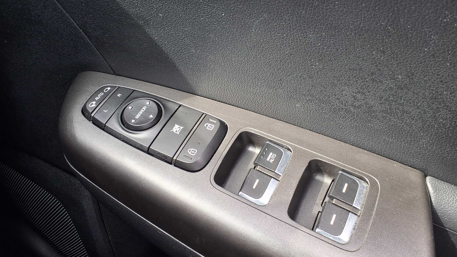Used Kia Sportage 2019 for sale - 75812875: Photo 32