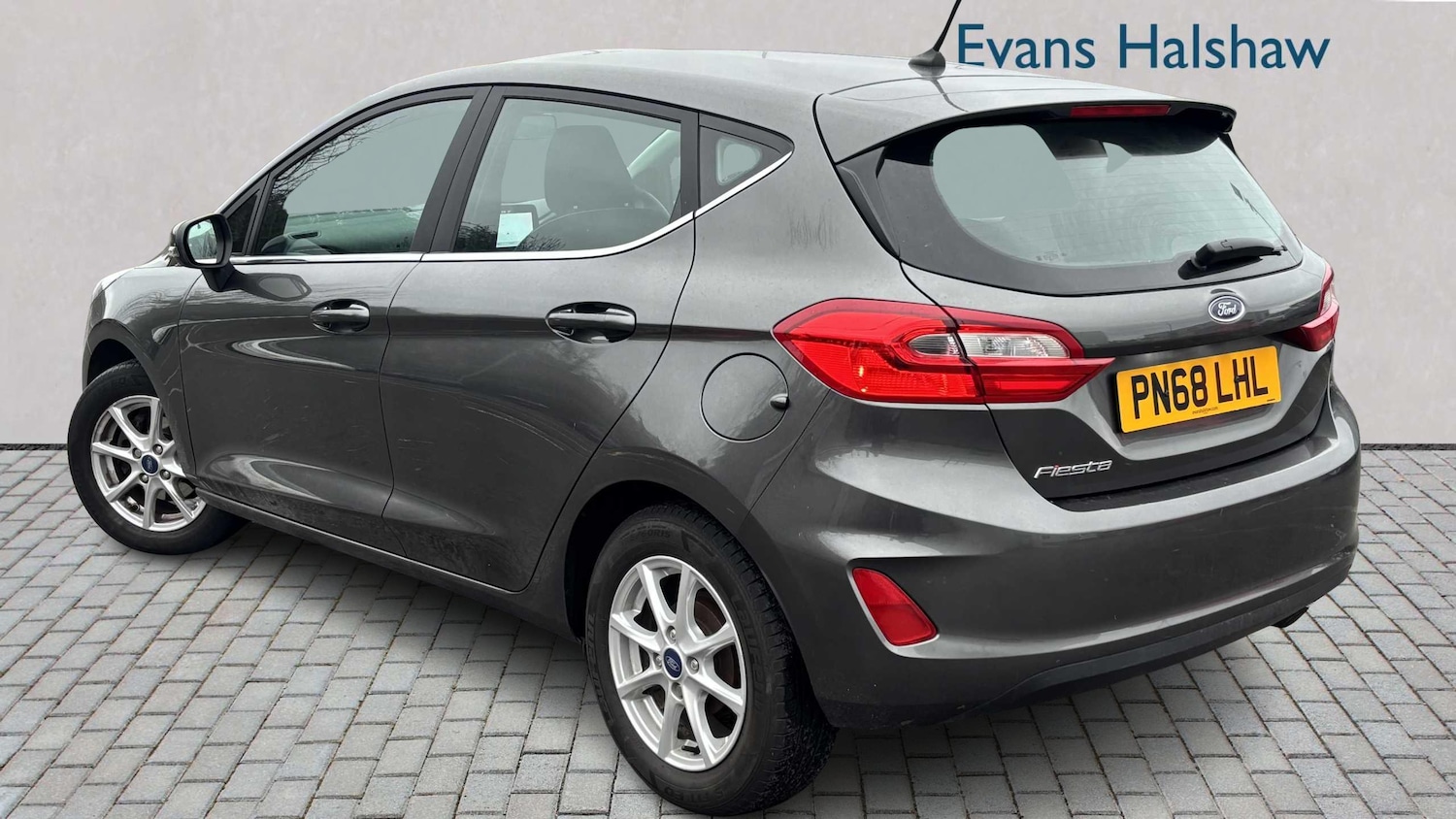 Used Ford Fiesta 2018 for sale - 76594303: Photo 2