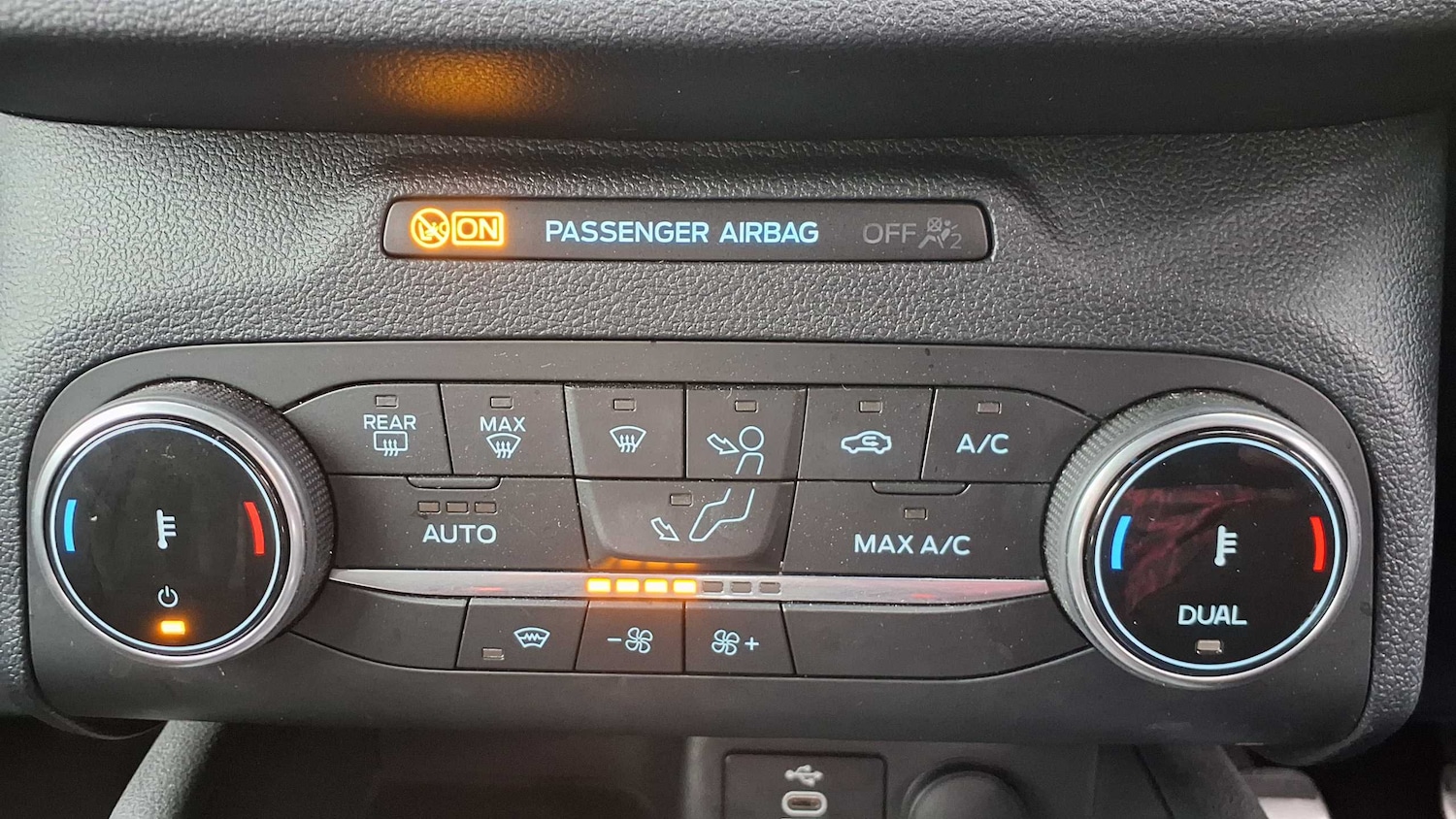 Used Ford Kuga 2024 for sale - 75931072: Photo 25