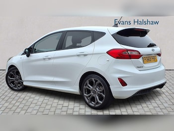 Used Ford Fiesta 2018 for sale - 76113488: Photo 2