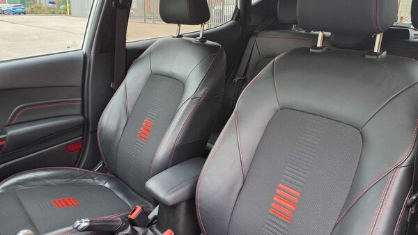 Used Ford Fiesta 2018 for sale - 76113488: Photo 35
