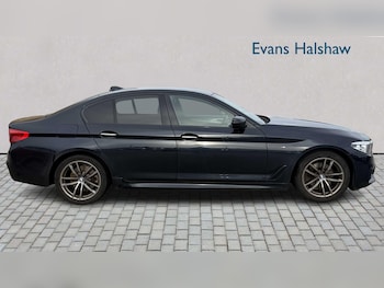 Used BMW 5 Series 2017 for sale - 77634981: Photo