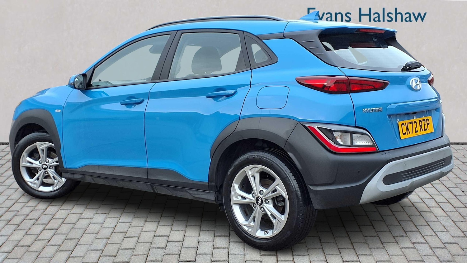 Used Hyundai KONA 2022 for sale - 76141722: Photo 2