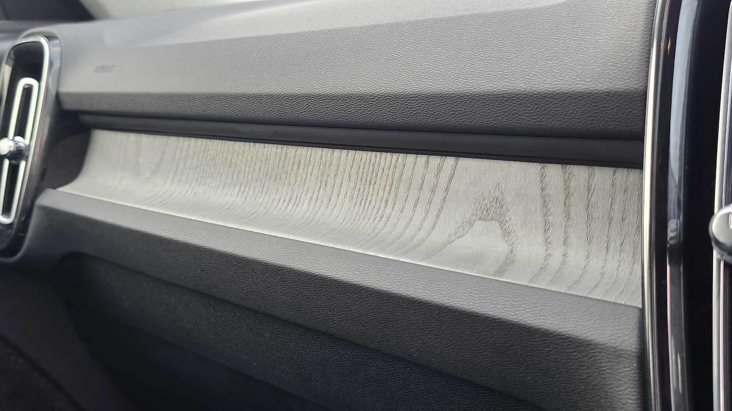 Used Volvo XC40 2020 for sale - 76789429: Photo 33