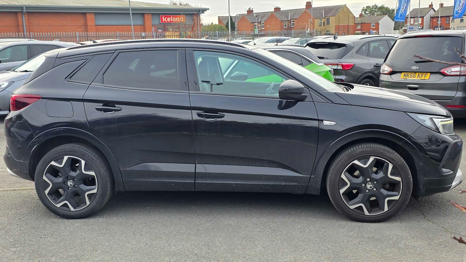 Used Vauxhall Grandland 2023 for sale - 77601177: Photo 2
