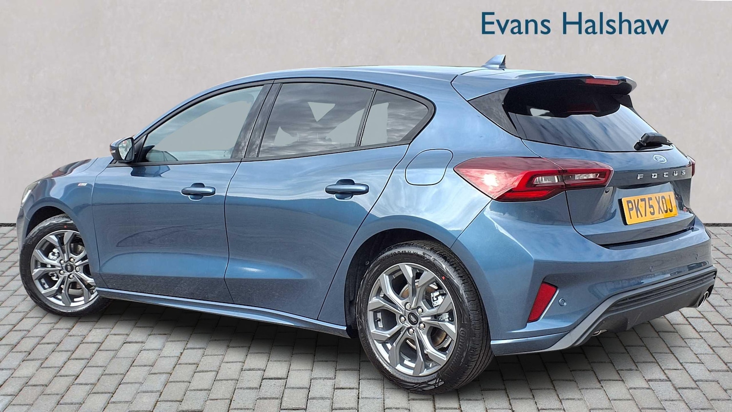 Used Ford Focus 2025 for sale - 76804802: Photo 2