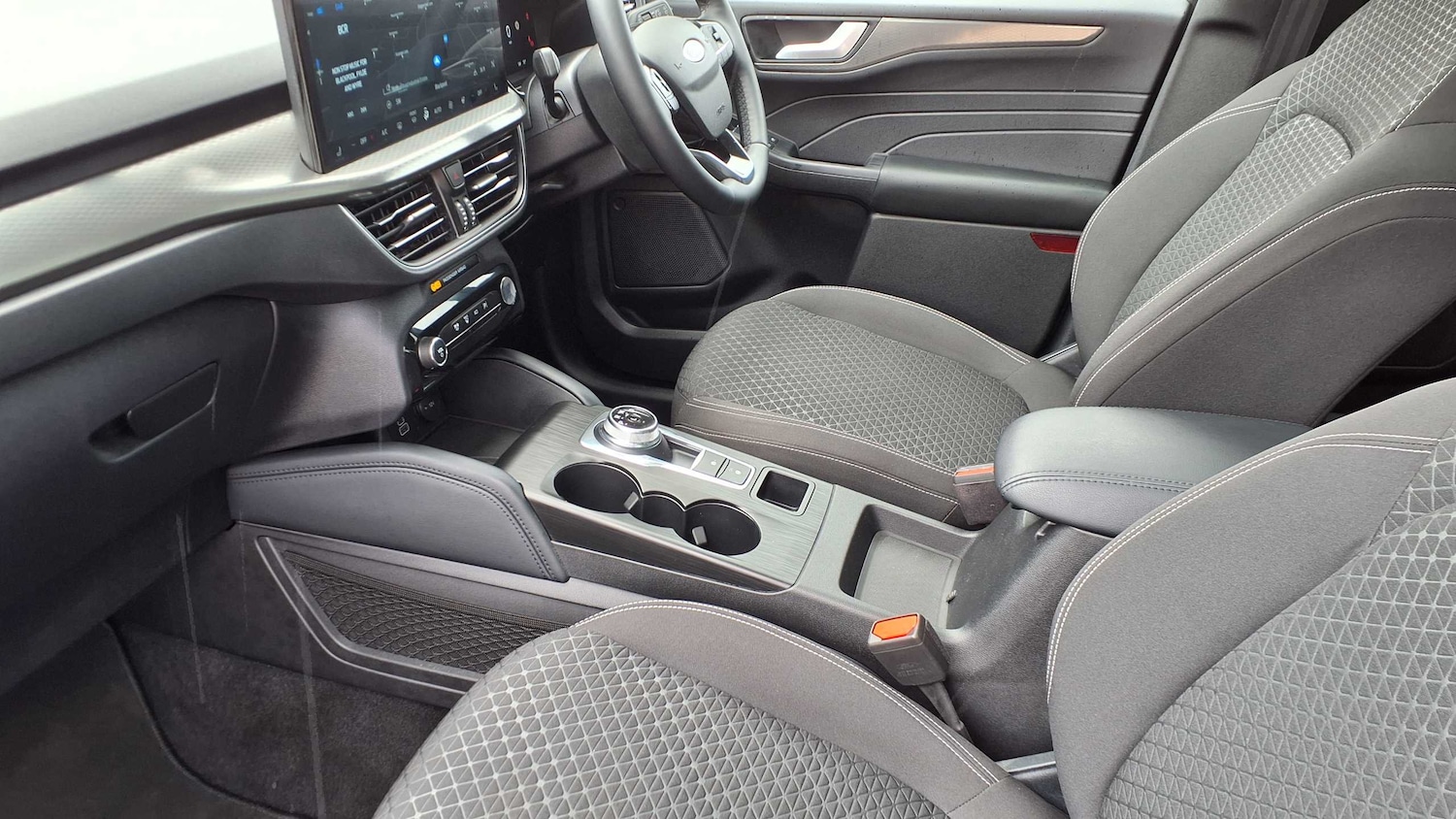 Used Ford Kuga 2024 for sale - 76242359: Photo 17