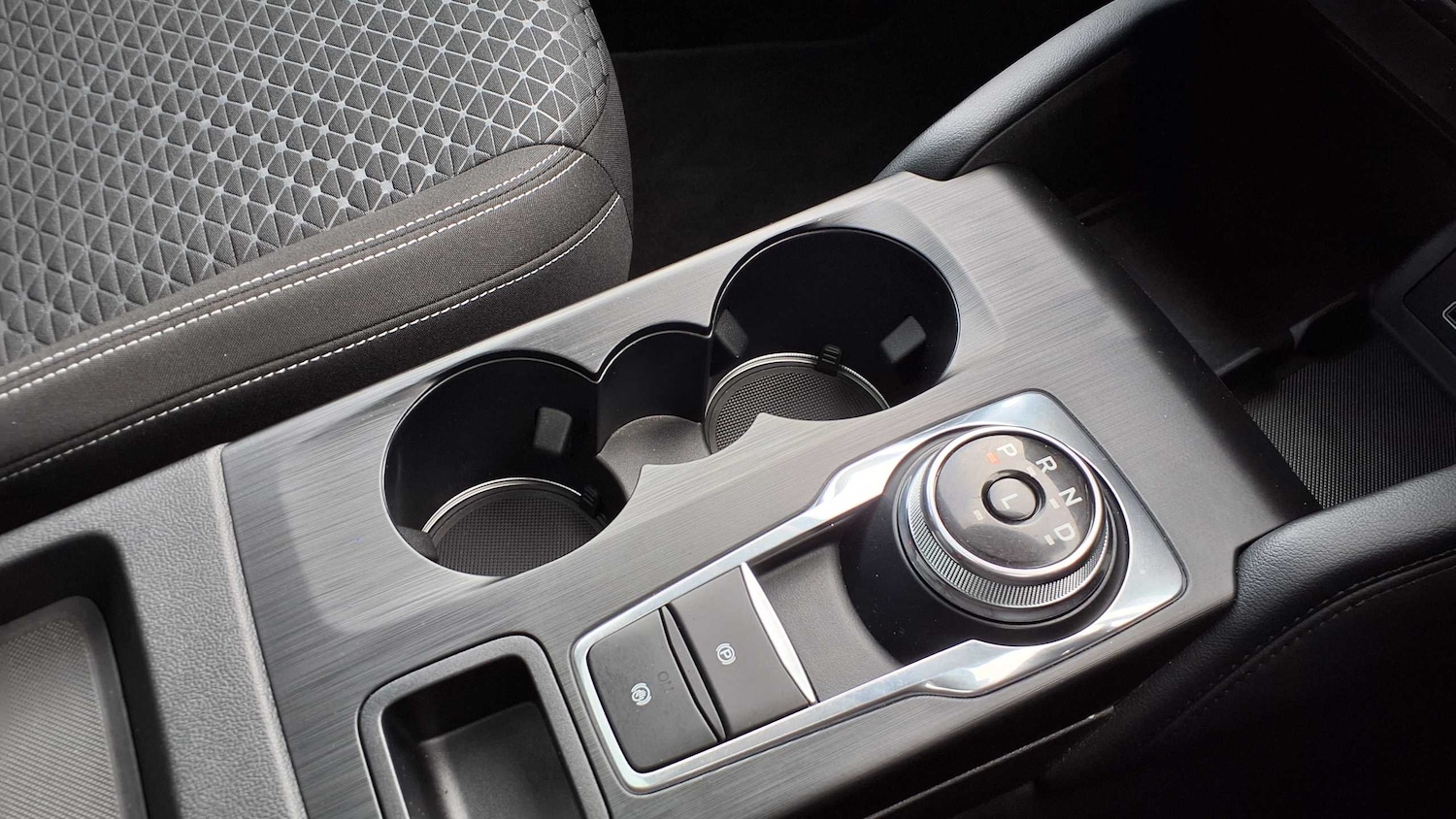 Used Ford Kuga 2024 for sale - 76242359: Photo 25