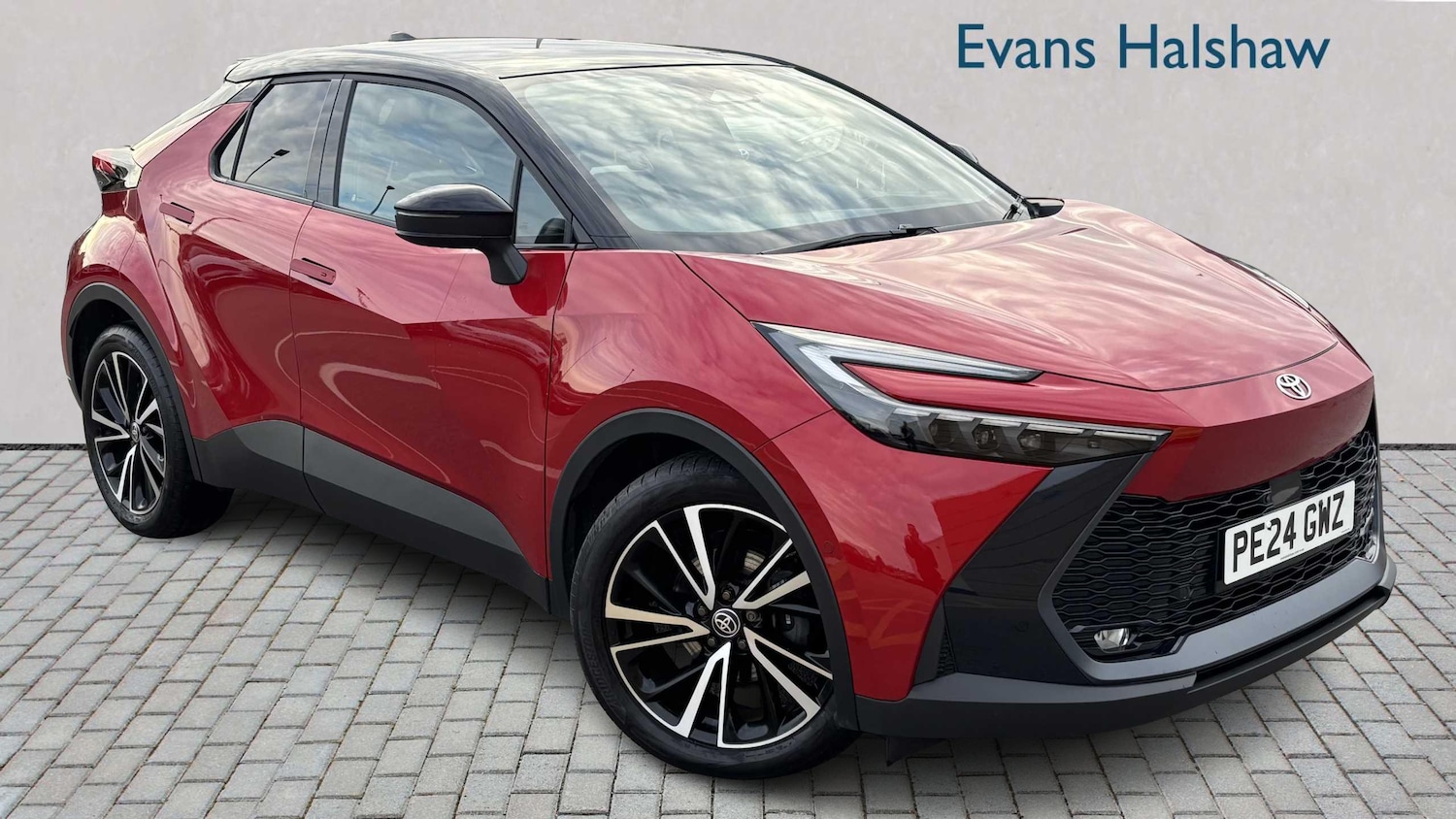 Used Toyota C-HR 2024 for sale - 76587597: Photo 1