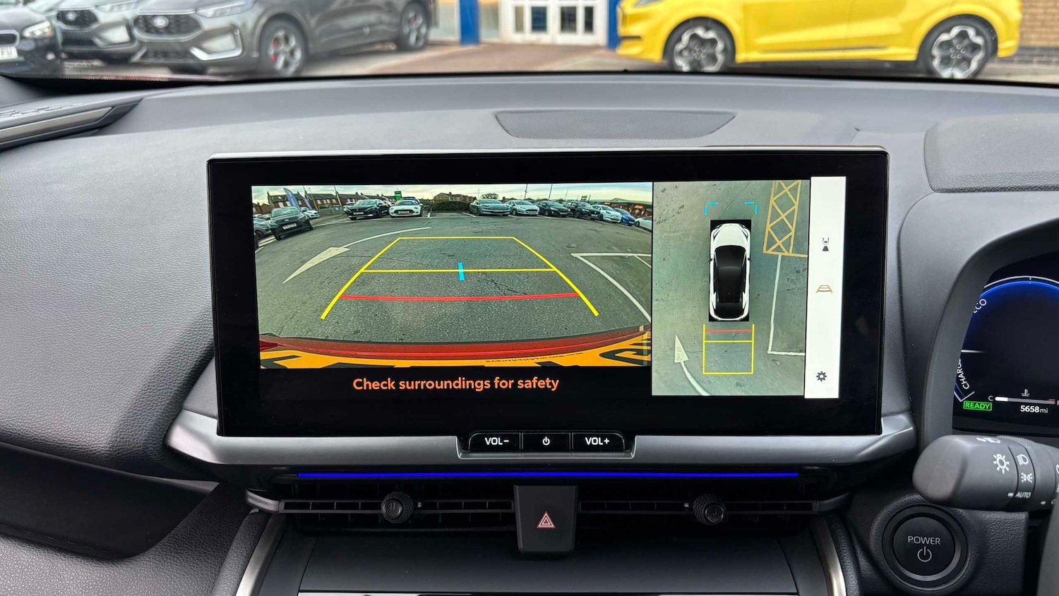 Used Toyota C-HR 2024 for sale - 76587597: Photo 19