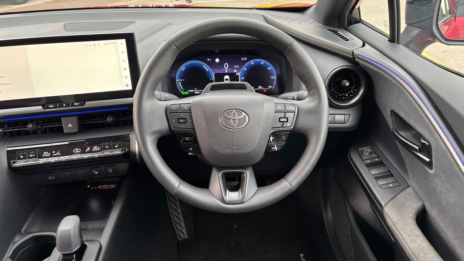 Used Toyota C-HR 2024 for sale - 76587597: Photo 24