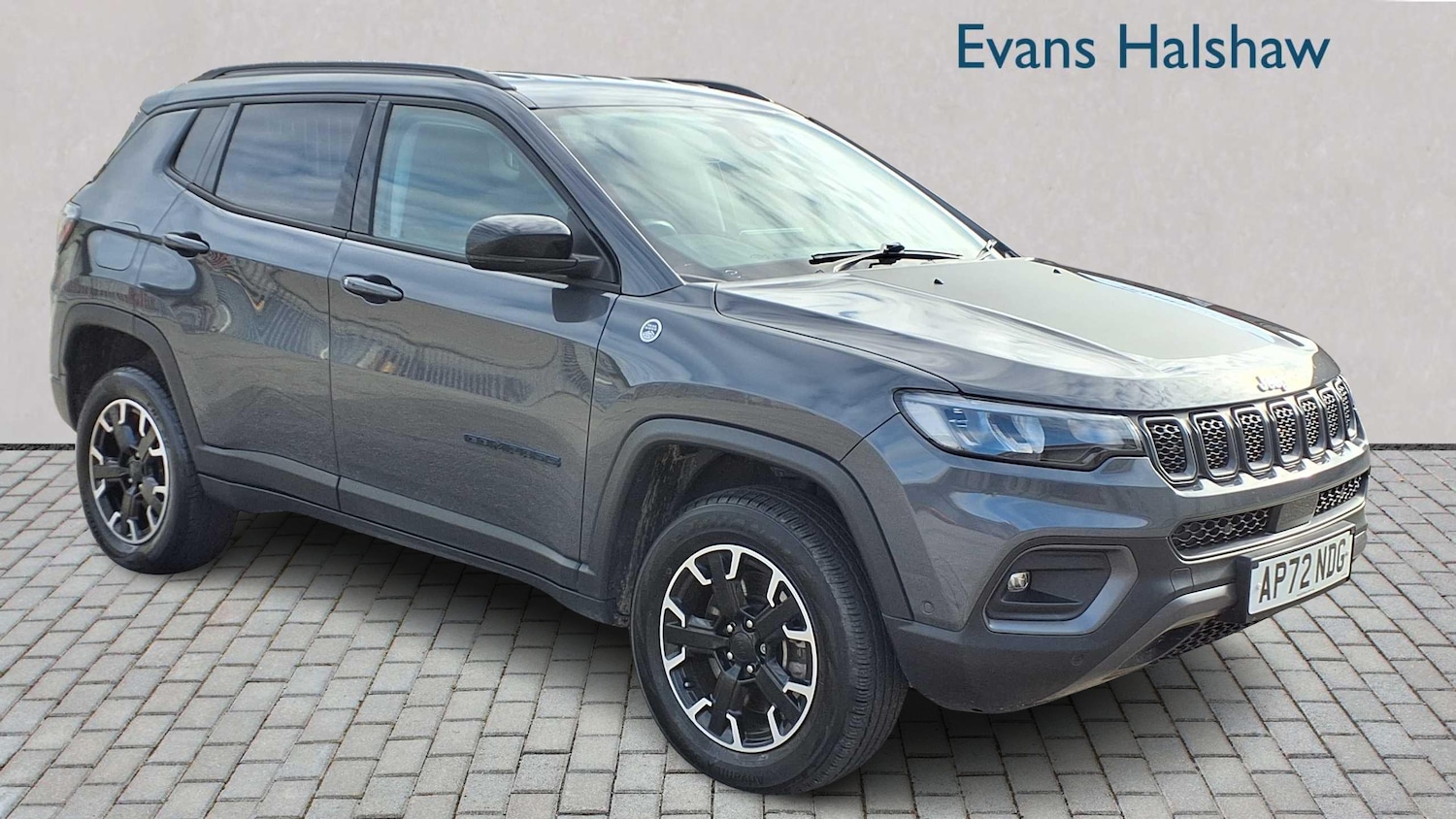 Used Jeep Compass 2023 for sale - 76063356: Photo 1