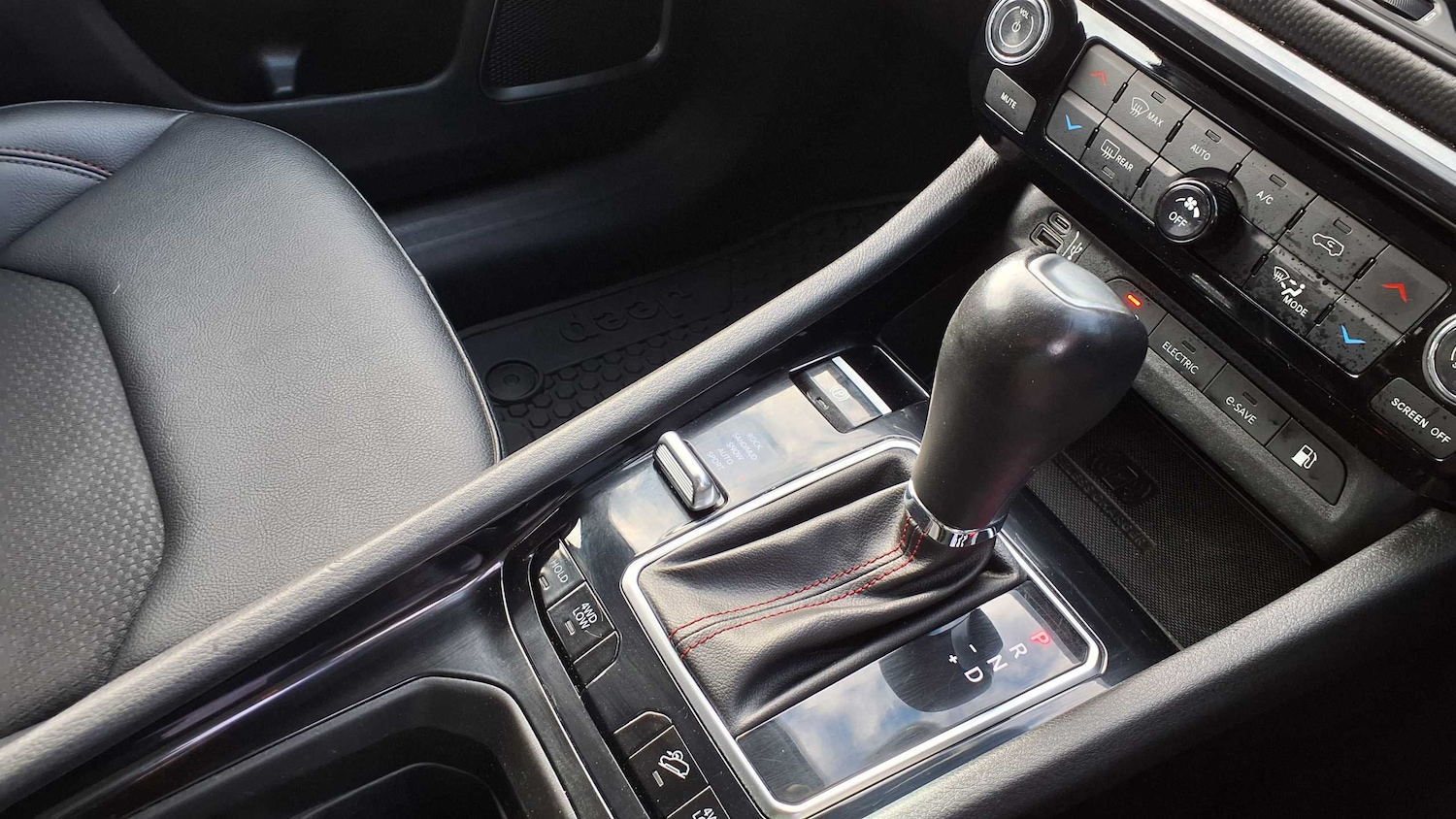 Used Jeep Compass 2023 for sale - 76063356: Photo 24