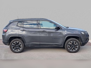 Used Jeep Compass 2023 for sale - 76063356: Photo 2