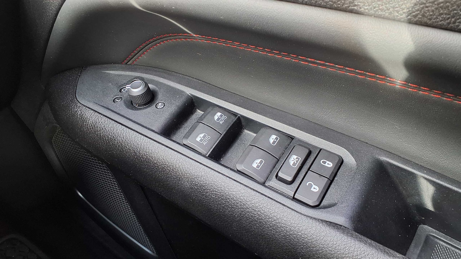 Used Jeep Compass 2023 for sale - 76063356: Photo 31