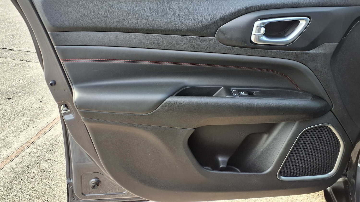 Used Jeep Compass 2023 for sale - 76063356: Photo 33