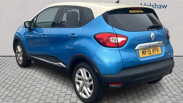Used Renault Captur 2015 for sale - 76310877: Photo 2