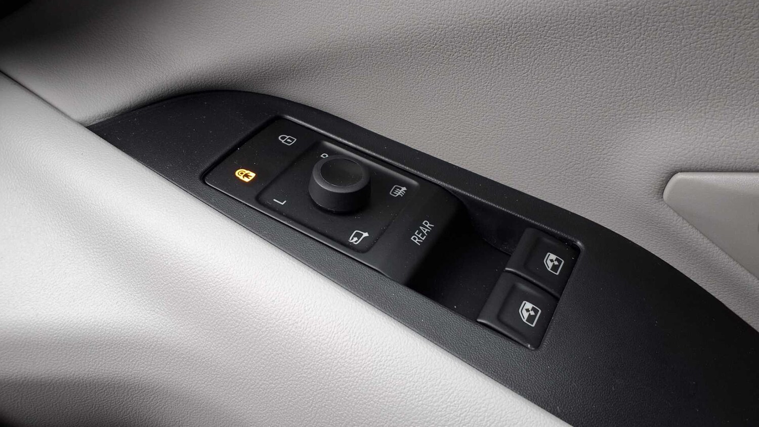 Used Ford Capri 2024 for sale - 77886095: Photo 34