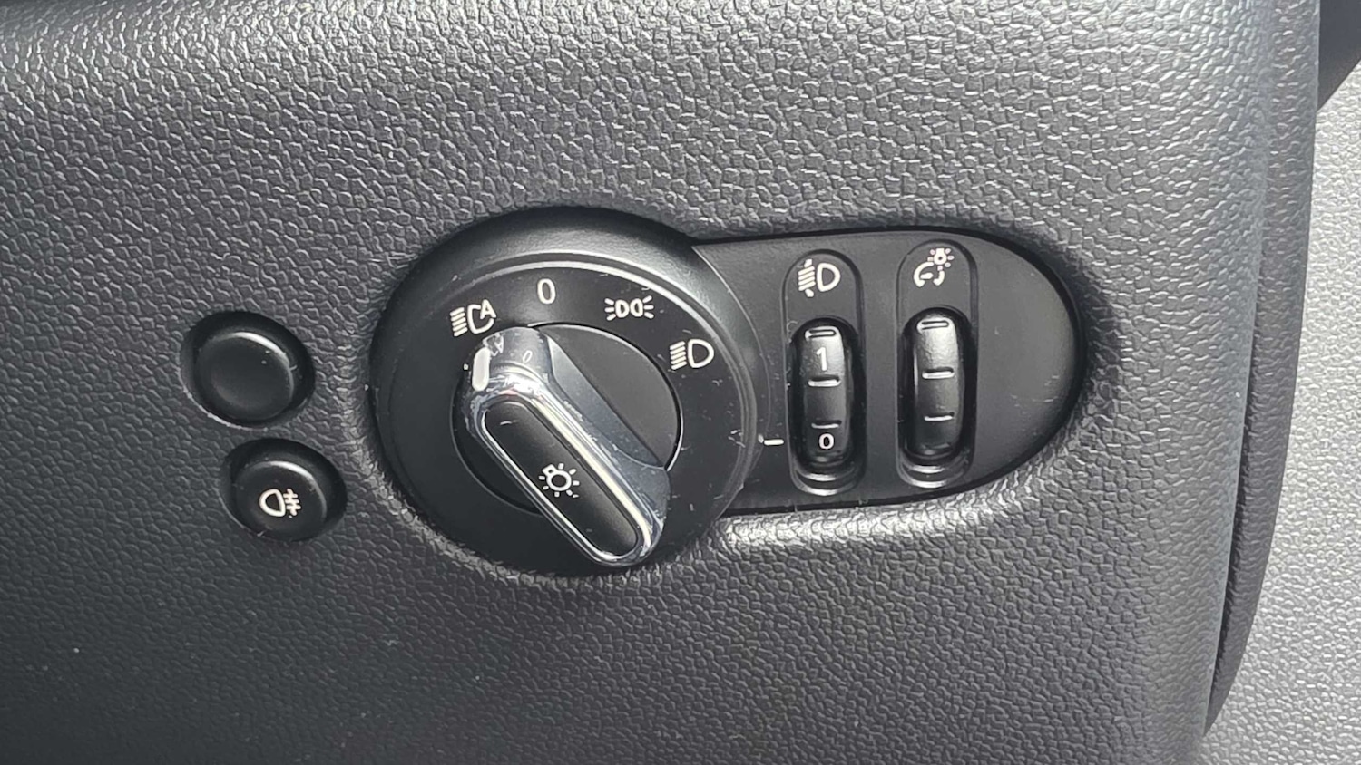 Used MINI Hatch 2018 for sale - 76351593: Photo 18