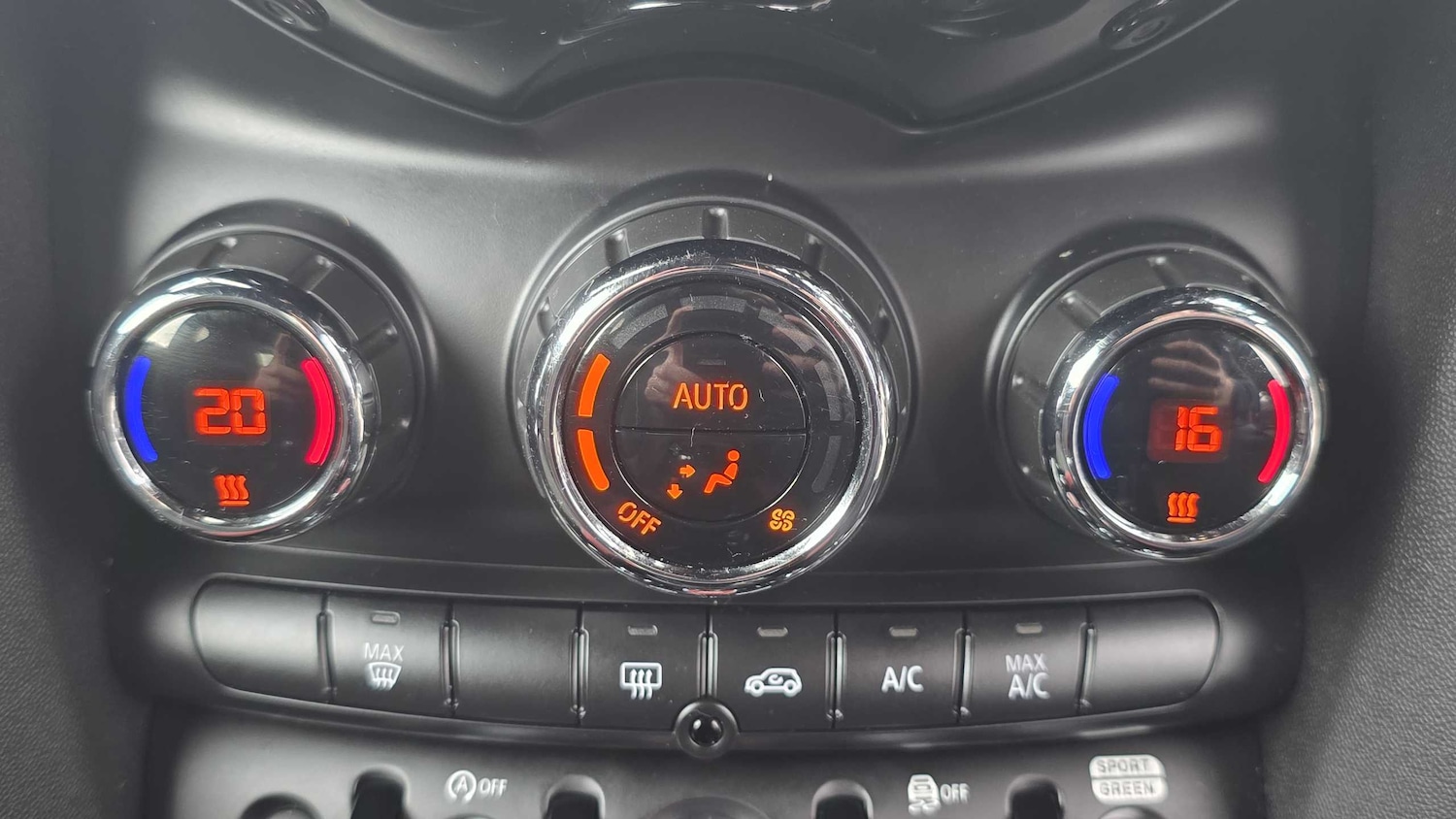 Used MINI Hatch 2018 for sale - 76351593: Photo 24