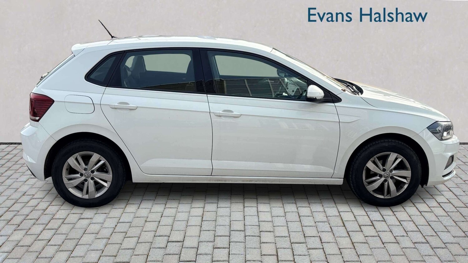 Used Volkswagen Polo 2018 for sale - 77960949: Photo 3