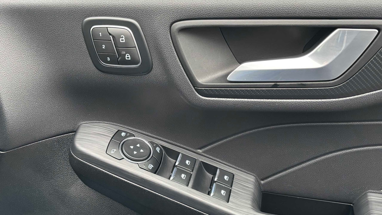 Used Ford Kuga 2025 for sale - 76488026: Photo 11