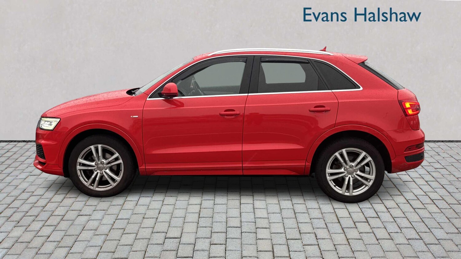 Used Audi Q3 for sale - 76843000: Photo 5