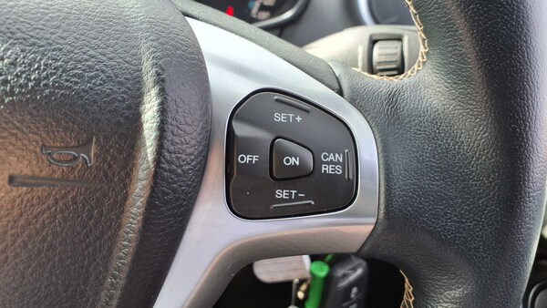 Used Ford Fiesta 2016 for sale - 76063427: Photo 31