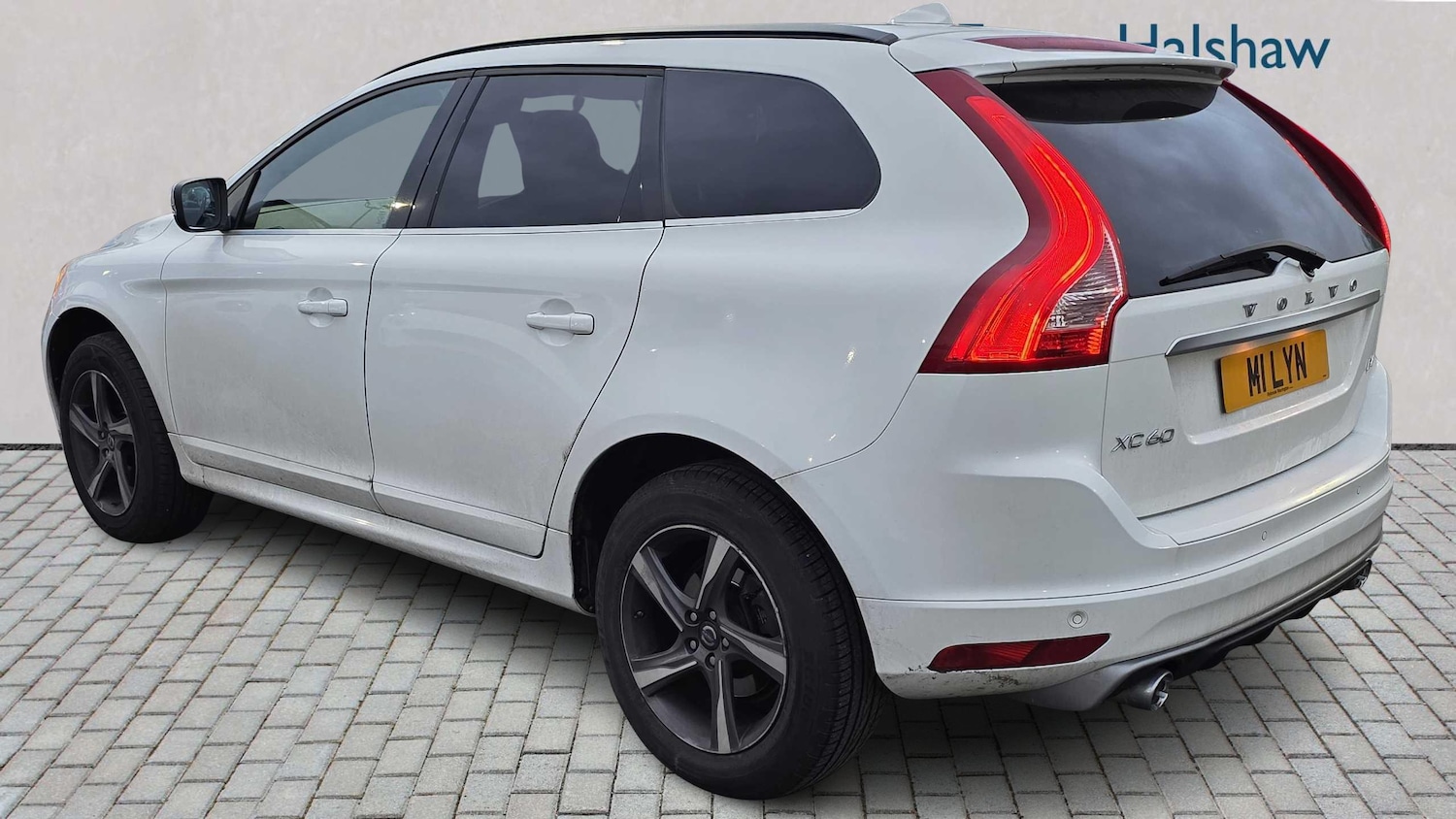 Used Volvo XC60 2014 for sale - 77480618: Photo 2