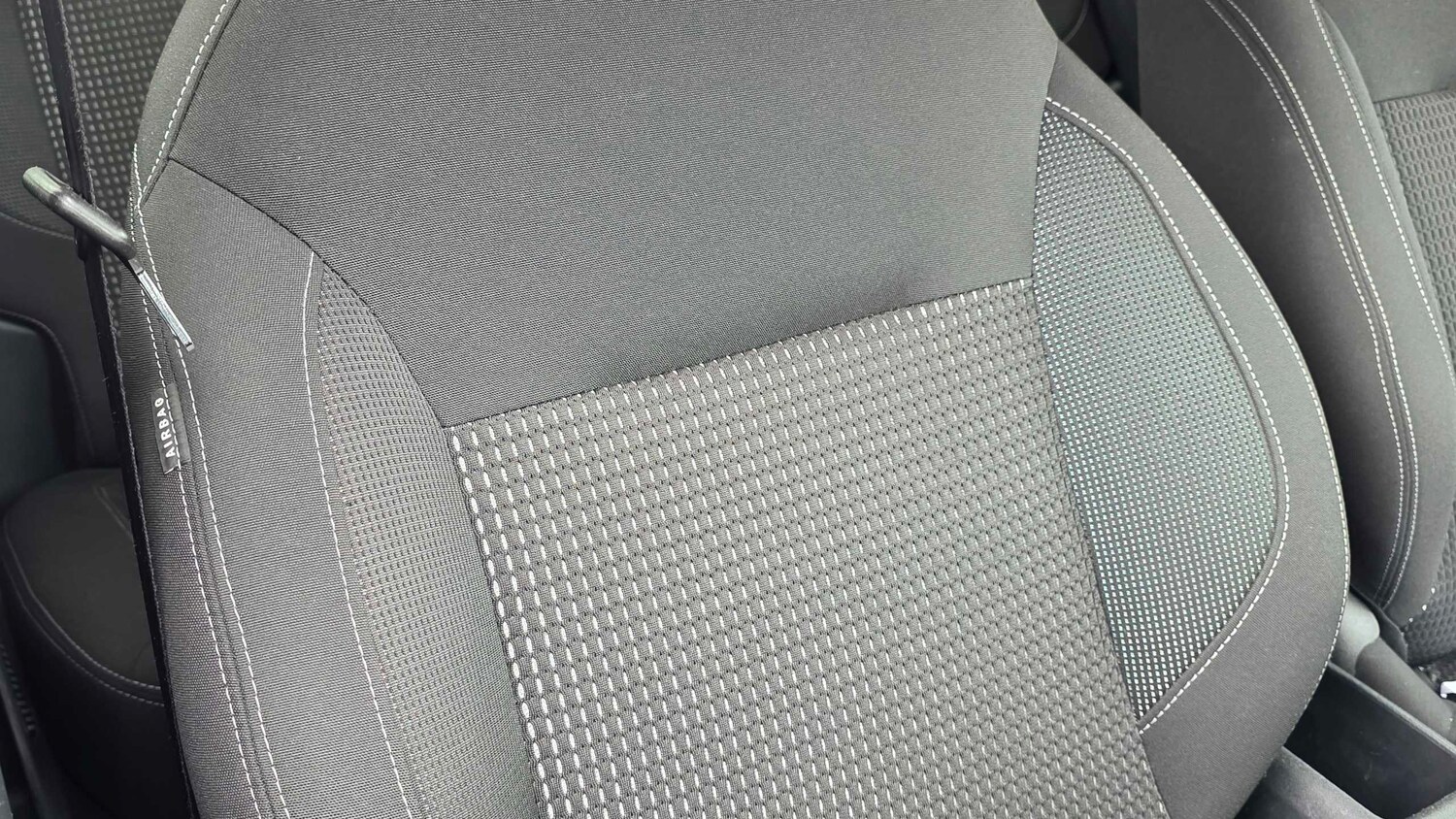 Used Peugeot 208 2018 for sale - 77674751: Photo 16