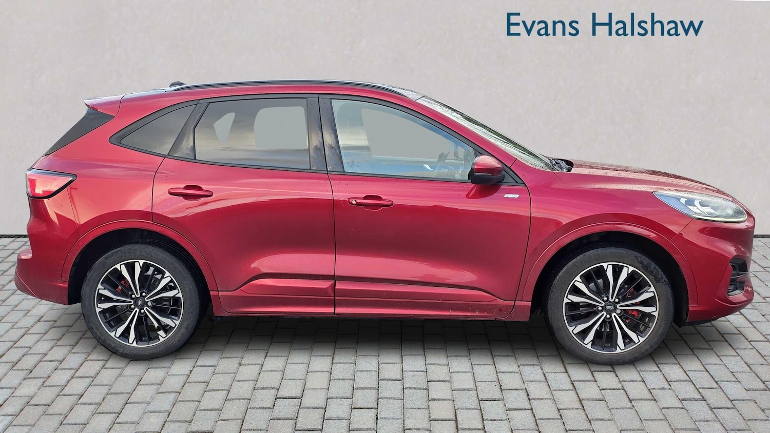 Used Ford Kuga 2022 for sale - 76745942: Photo 3