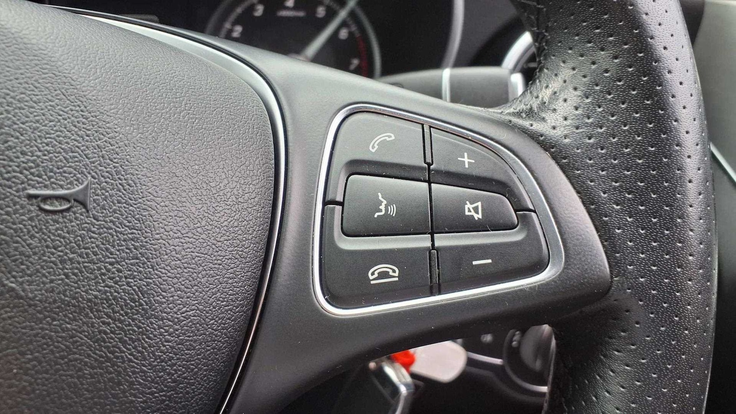 Used Mercedes-Benz C Class 2017 for sale - 76648943: Photo 32