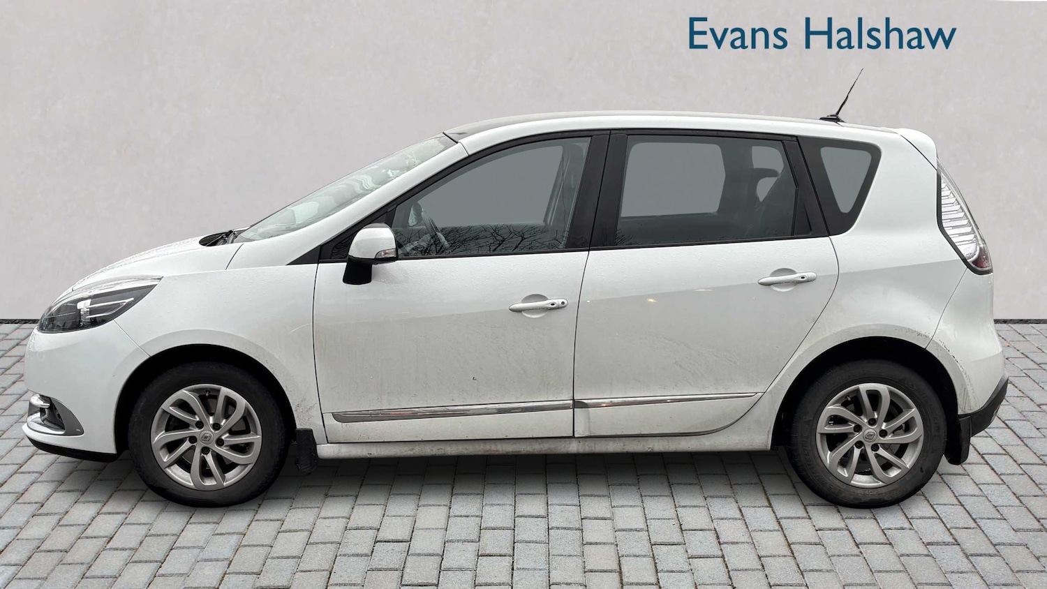 Used Renault Scenic 2015 for sale - 77294169: Photo 3
