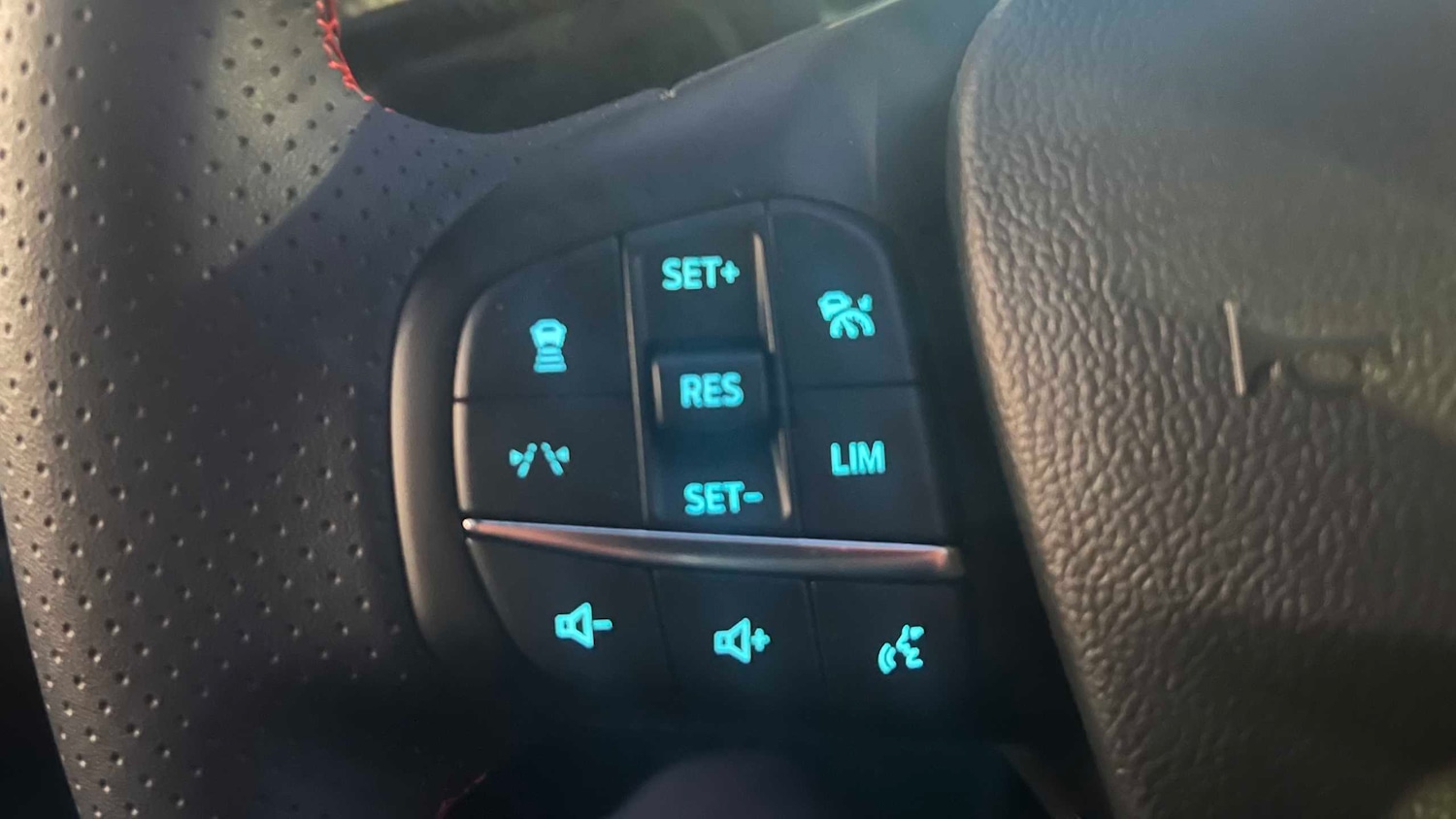 Used Ford Kuga 2025 for sale - 77740877: Photo 17