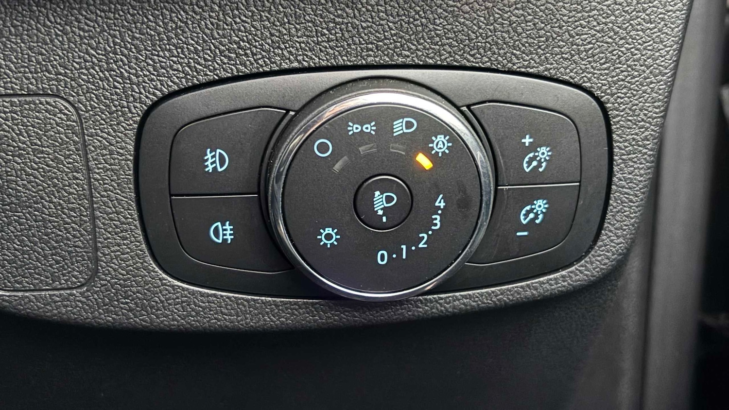 Used Ford Focus 2023 for sale - 76624601: Photo 14