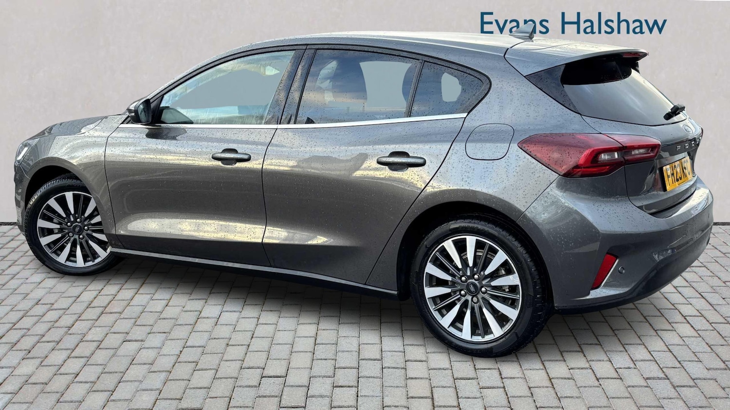 Used Ford Focus 2023 for sale - 76624601: Photo 2