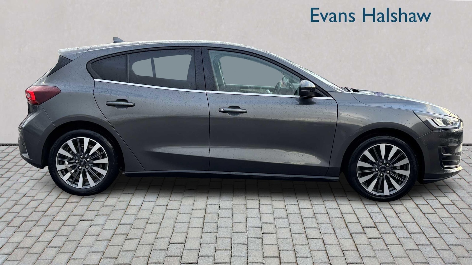 Used Ford Focus 2023 for sale - 76624601: Photo 3