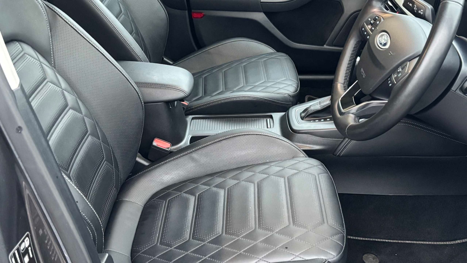 Used Ford Focus 2023 for sale - 76624601: Photo 9