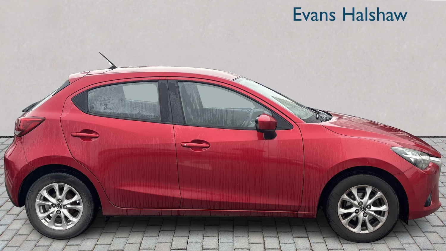 Used Mazda Mazda2 2016 for sale - 76827653: Photo 3