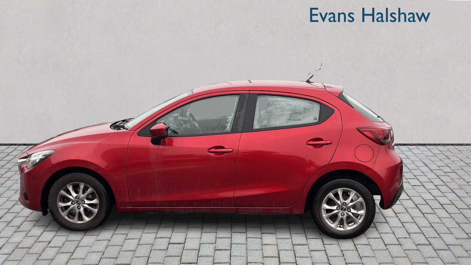 Used Mazda Mazda2 2016 for sale - 76827653: Photo 4