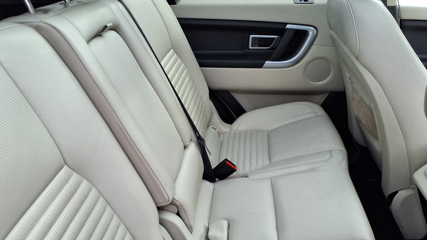 Used Land Rover Discovery Sport 2015 for sale - 77913609: Photo 18