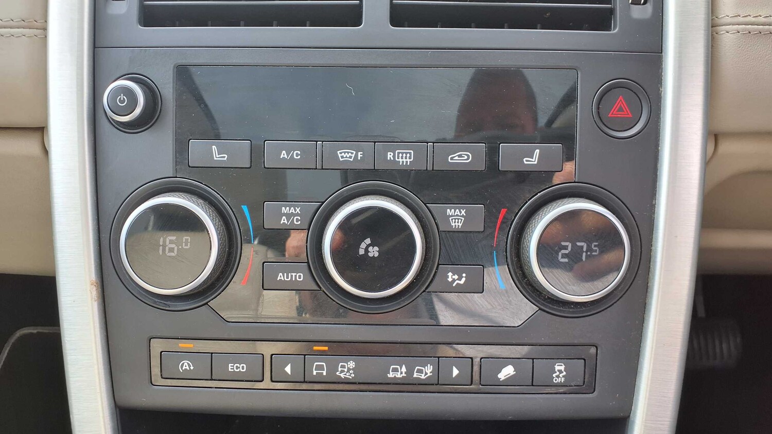 Used Land Rover Discovery Sport 2015 for sale - 77913609: Photo 24