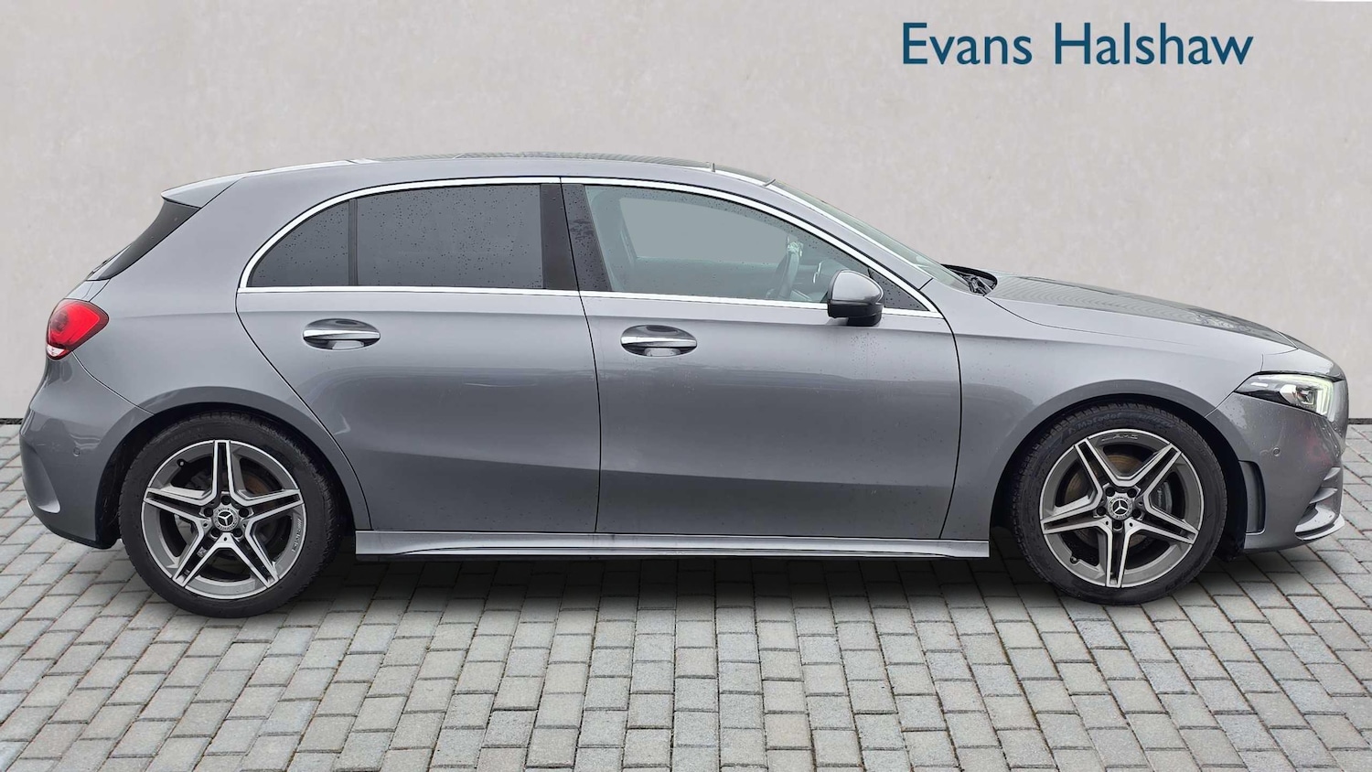 Used Mercedes-Benz A-Class 2019 for sale - 76460565: Photo 2