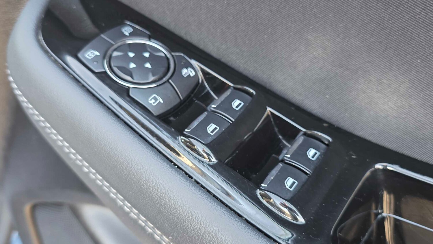 Used Ford S-Max 2022 for sale - 77943379: Photo 18