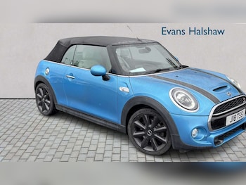 Used MINI Convertible 2018 for sale - 79326374: Photo